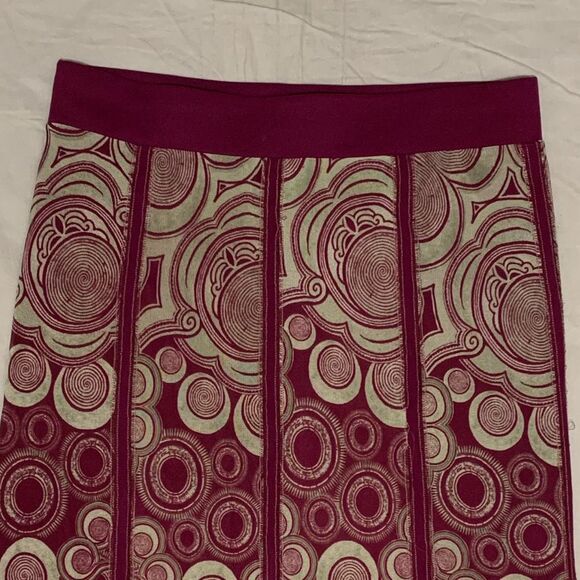 VIVIENNE TAM Vintage Print Midi Skirt in Purple - Picture 2 of 6